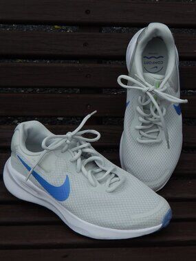 Nike Revolution 7 Womens Running Athletic Shoes Sneakers Size 8 Worn 2X
